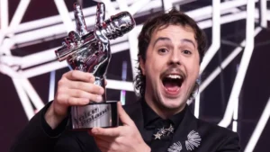 Jasiek Piwowarczyk triumfuje w "The Voice of Poland". A na scenie… prawdziwy gwiazdorski szał!