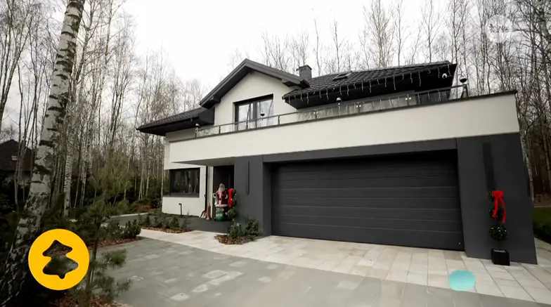 18-letnia gwiazda pokazała wnętrza willi! W środku bajka