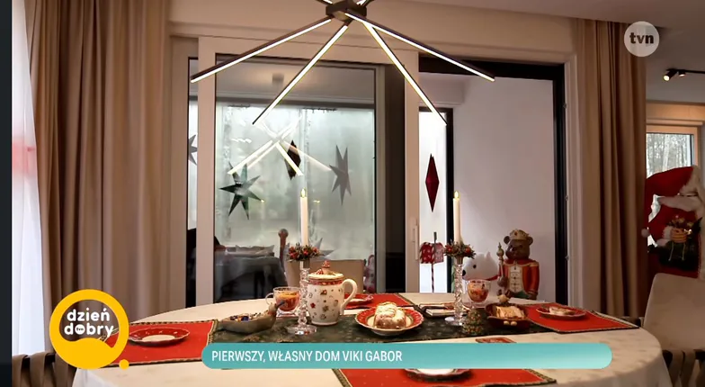 18-letnia gwiazda pokazała wnętrza willi! W środku bajka