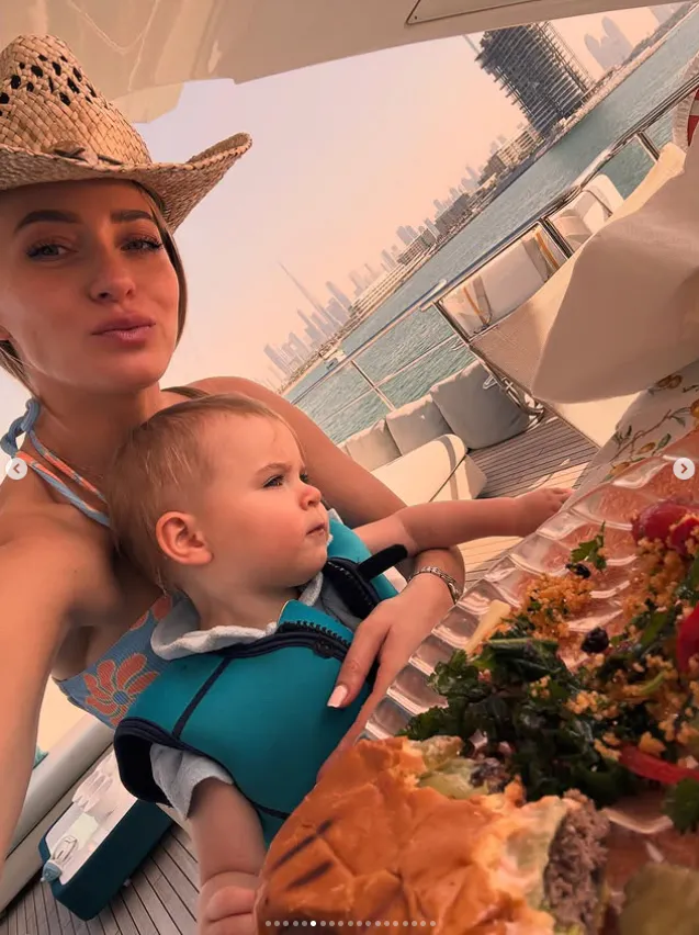 Polska gwiazda w dubajskim raju. Ale widoki!