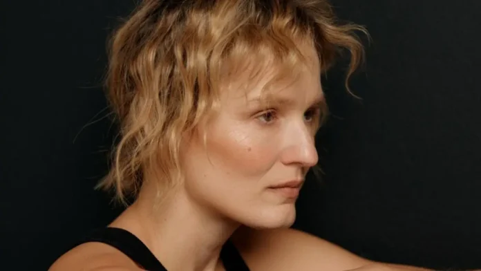 Wakacje Bovskiej przerwane przez włamanie