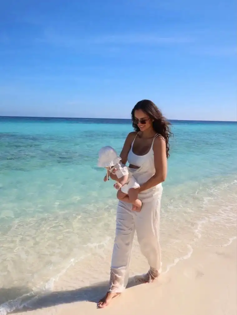 El Dursi uciekła w tropiki