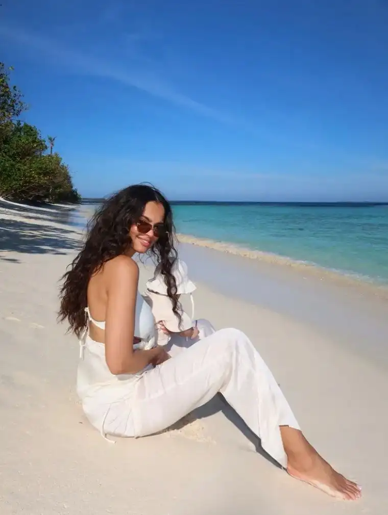 El Dursi uciekła w tropiki