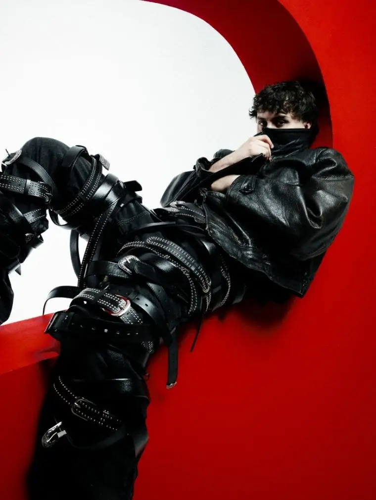 Fukaj wraca z trzecim albumem