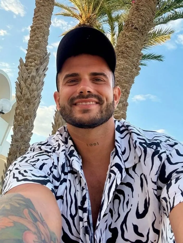 Śpiewający fryzjer zachwycił jury