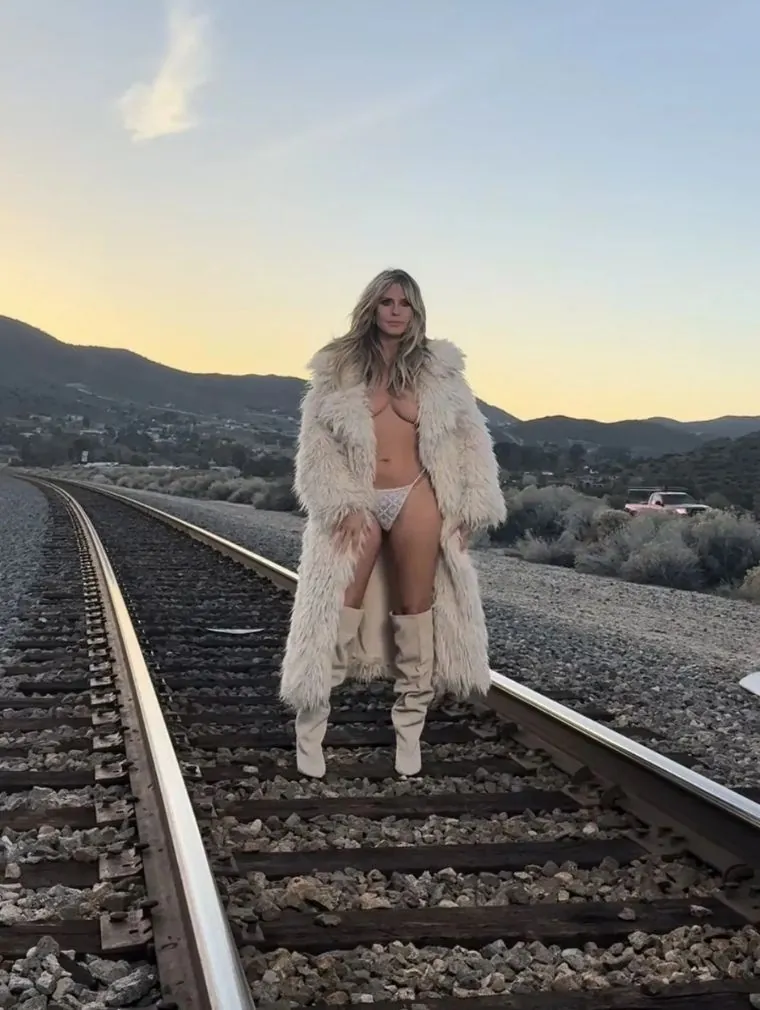 Heidi Klum zrzuciła wszystko w teledysku