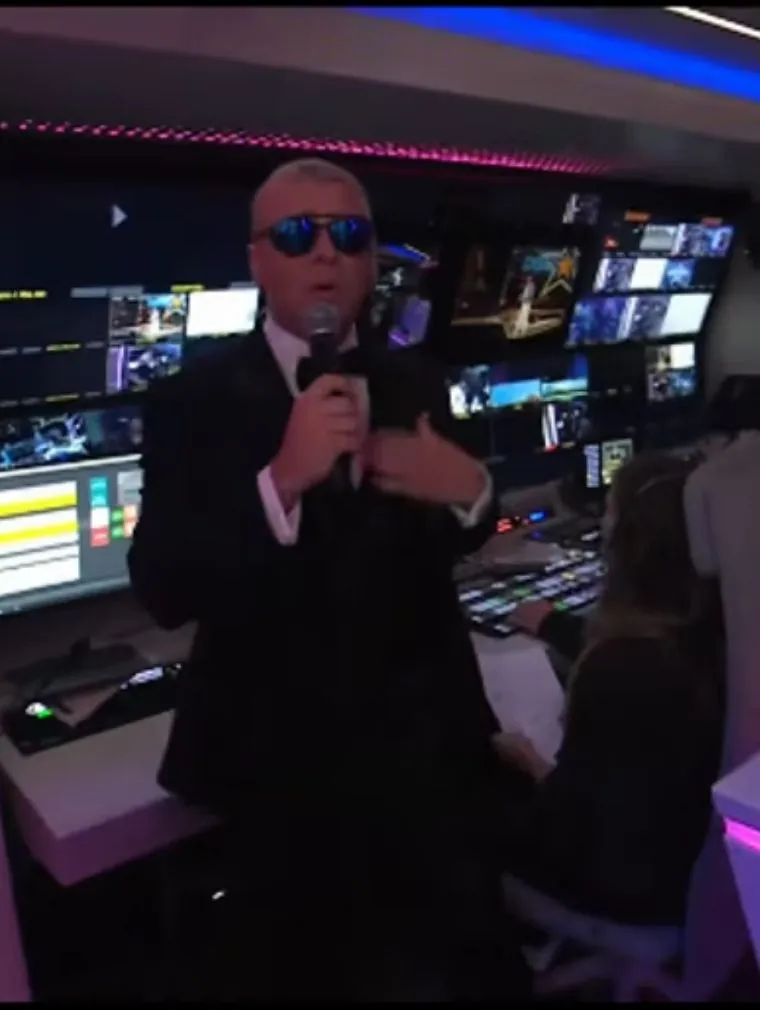 Reżyserka zamiast sceny. Skolim dostał specjalne przywileje?