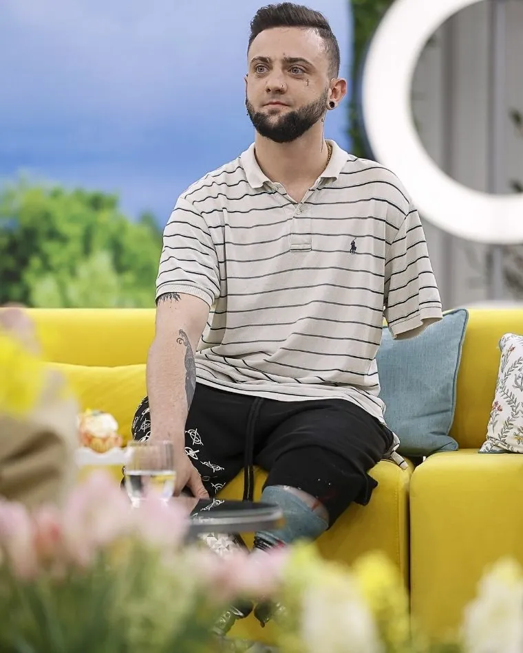 Igor Surma z "Must Be the Music"