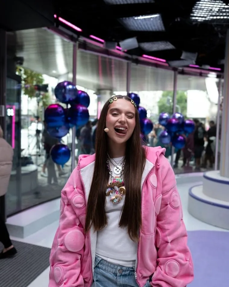 Nicol Pniewska, Królowa przetrwania