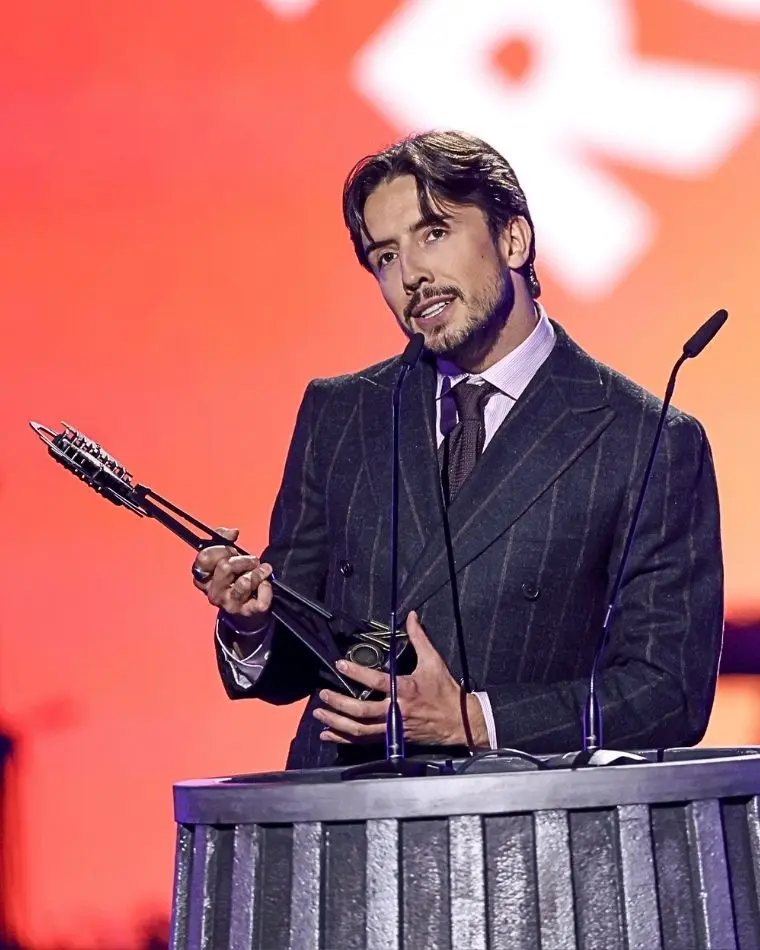 Kwiatkowski triumfuje na On Air Music Awards 2026