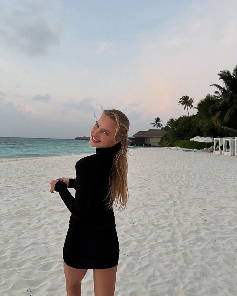 Karolina Pisarek w bikini