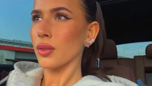 Roksana Węgiel pokazała zdjęcie sprzed kościoła