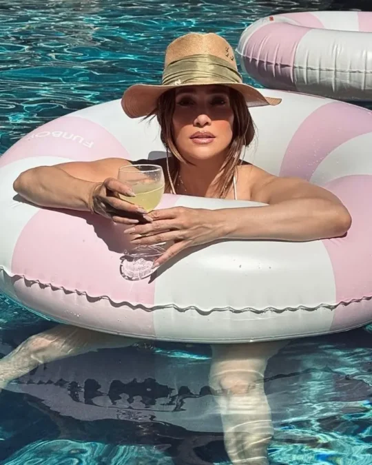 Jennifer Lopez