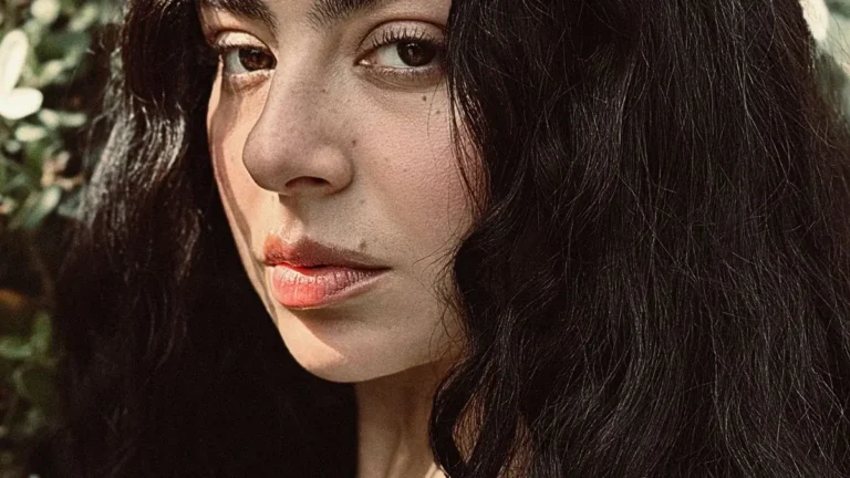 Charli XCX szczerze opowiedziała o problemach psychicznych