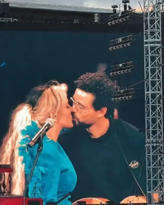 Ewa Farna, Martin Chobot