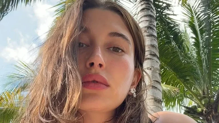 Hailey Bieber opublikowała nowe wakacyjne zdjęcia