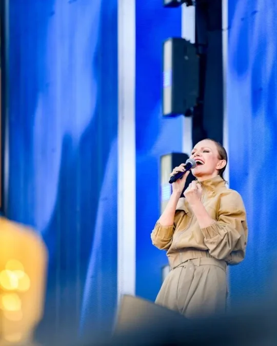Kasia Stankiewicz, Varius Manx