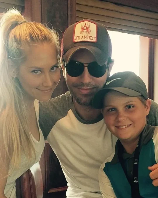 Enrique Iglesias, Anna Kurnikowa