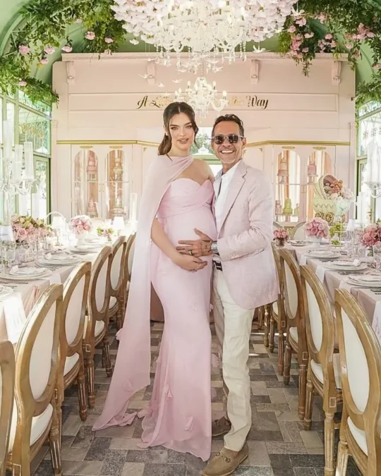 Marc Anthony, Nadia Ferreira