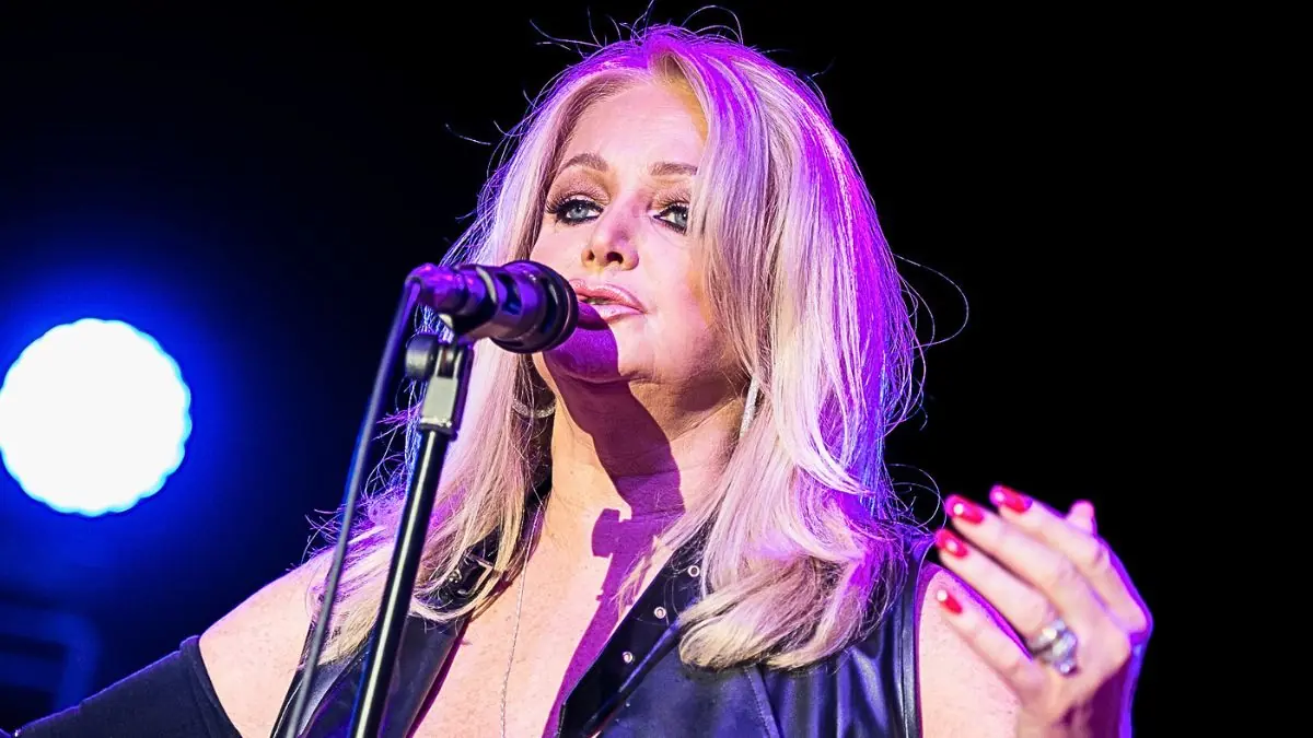 Na co chorowała Bonnie Tyler?