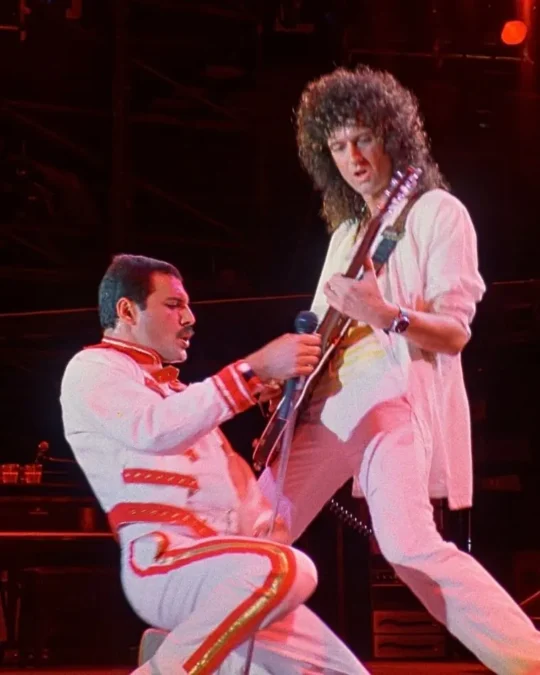 Queen, Freddie Mercury