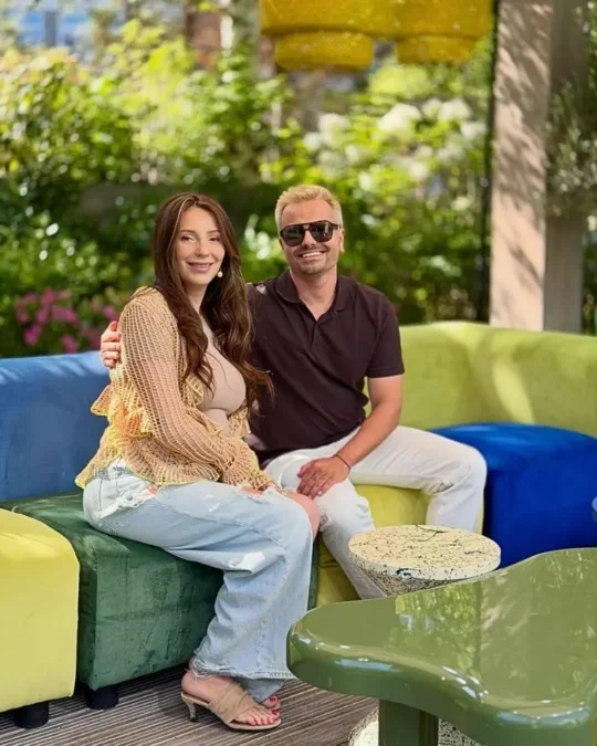 Marcin Hakiel, Dominika Serowska