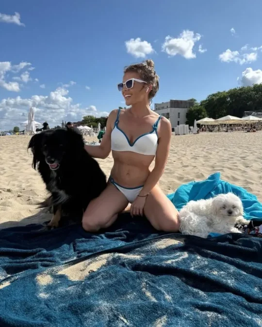 Edyta Herbuś odpoczywa nad Bałtykiem