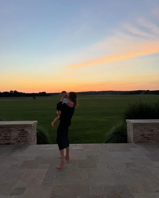 Hailey Bieber