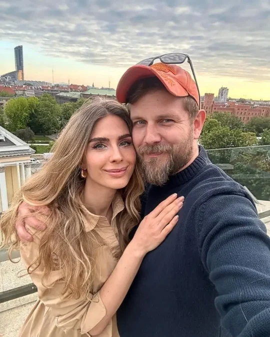Antek Królikowski, Izabela Banaś