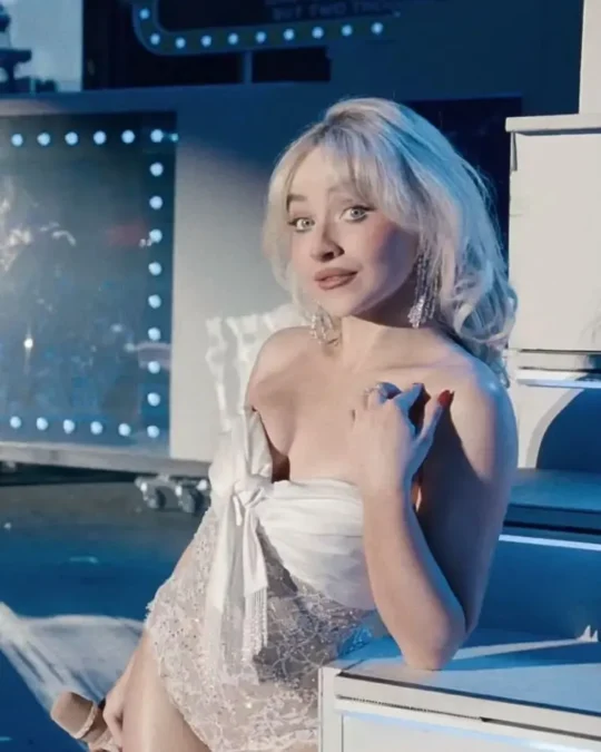 Sabrina Carpenter