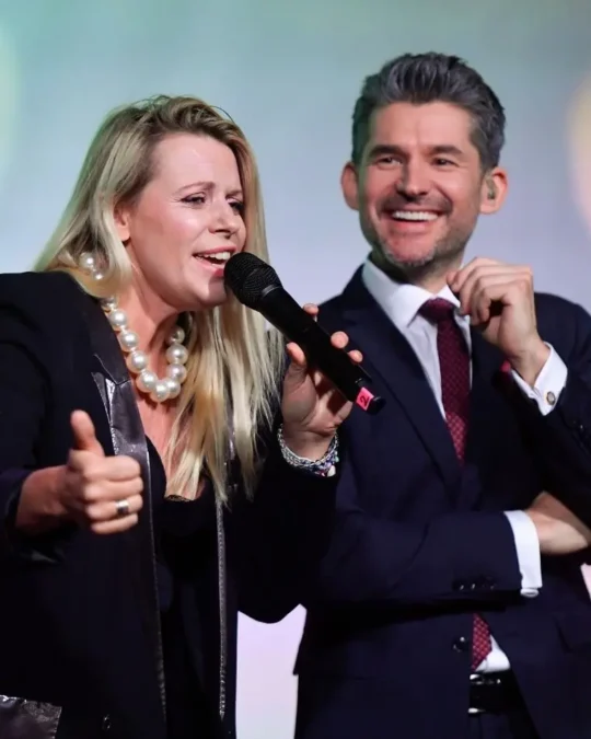 Maria Sadowska, Matt Dusk