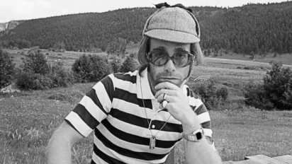 Elton John wrócił do dawnych nagrań